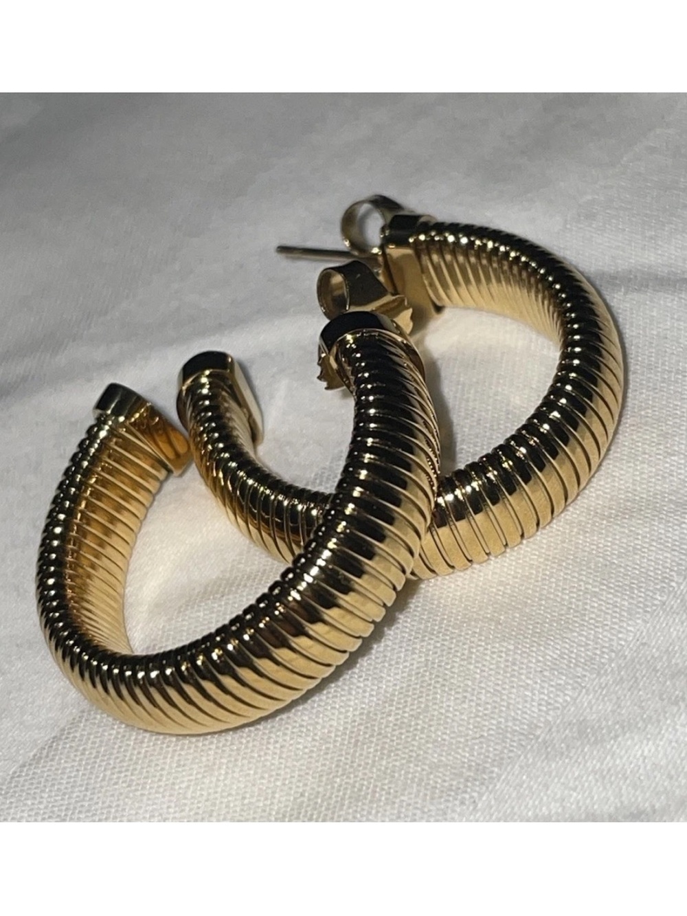 Gold-toned Ribbed OMEGA Hoop Earrings for Pierced Ears 90s Vintage